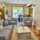 interieur-cosy-et-lumineux-avec-jardin